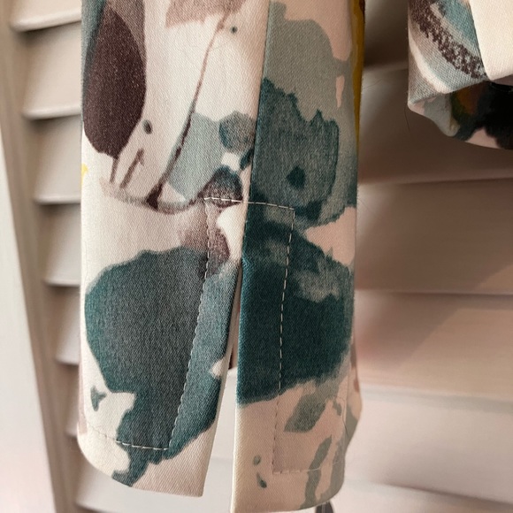 Gorgeous Blazer - great for Spring and Summer! - Picture 5 of 5